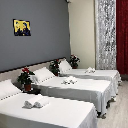 Hotel Paris Mediolan Zewnętrze zdjęcie